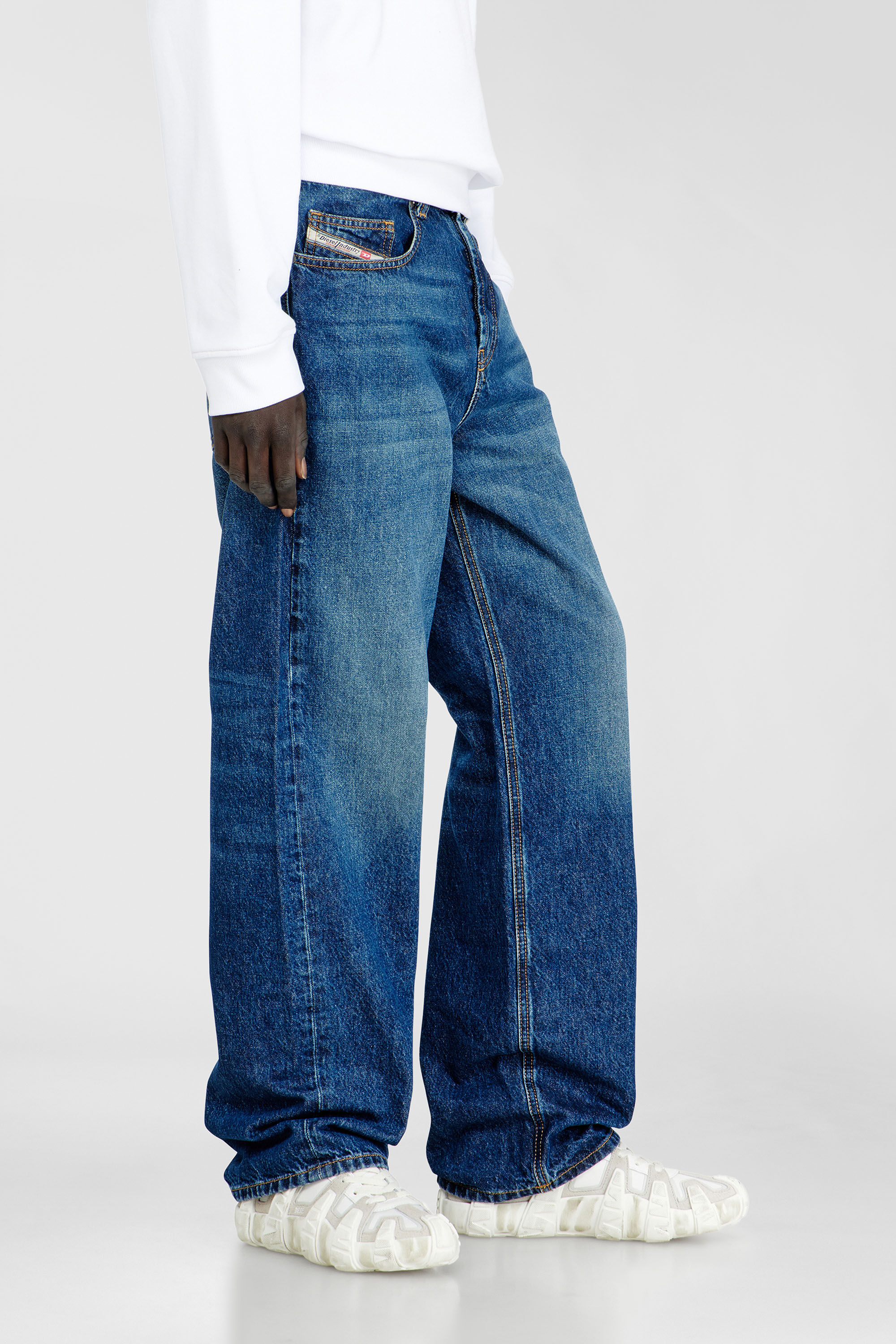 Diesel - Man's Relaxed Jeans 2001 D-Macro 09I27, Medium blue - 6