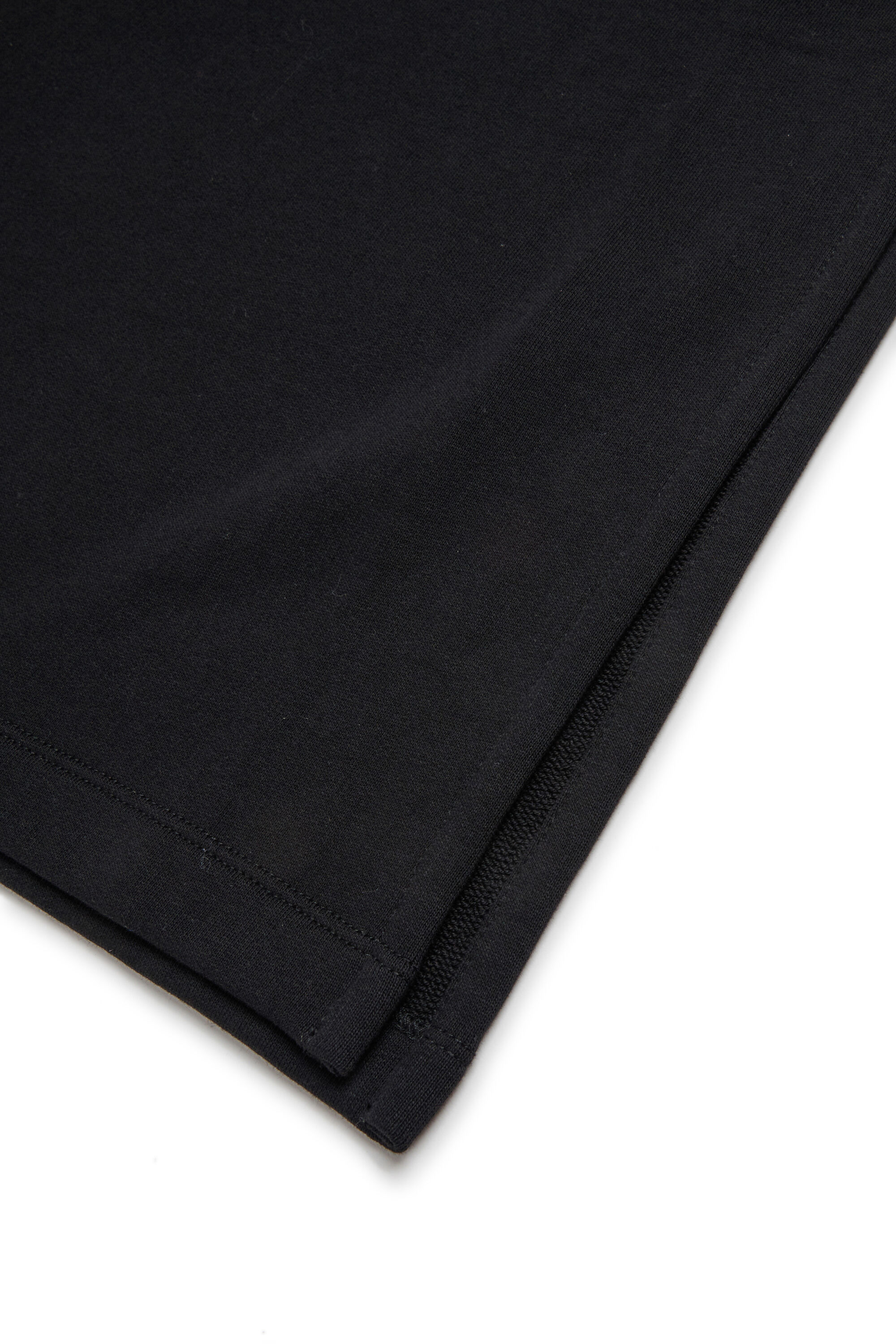 DYLA, Black