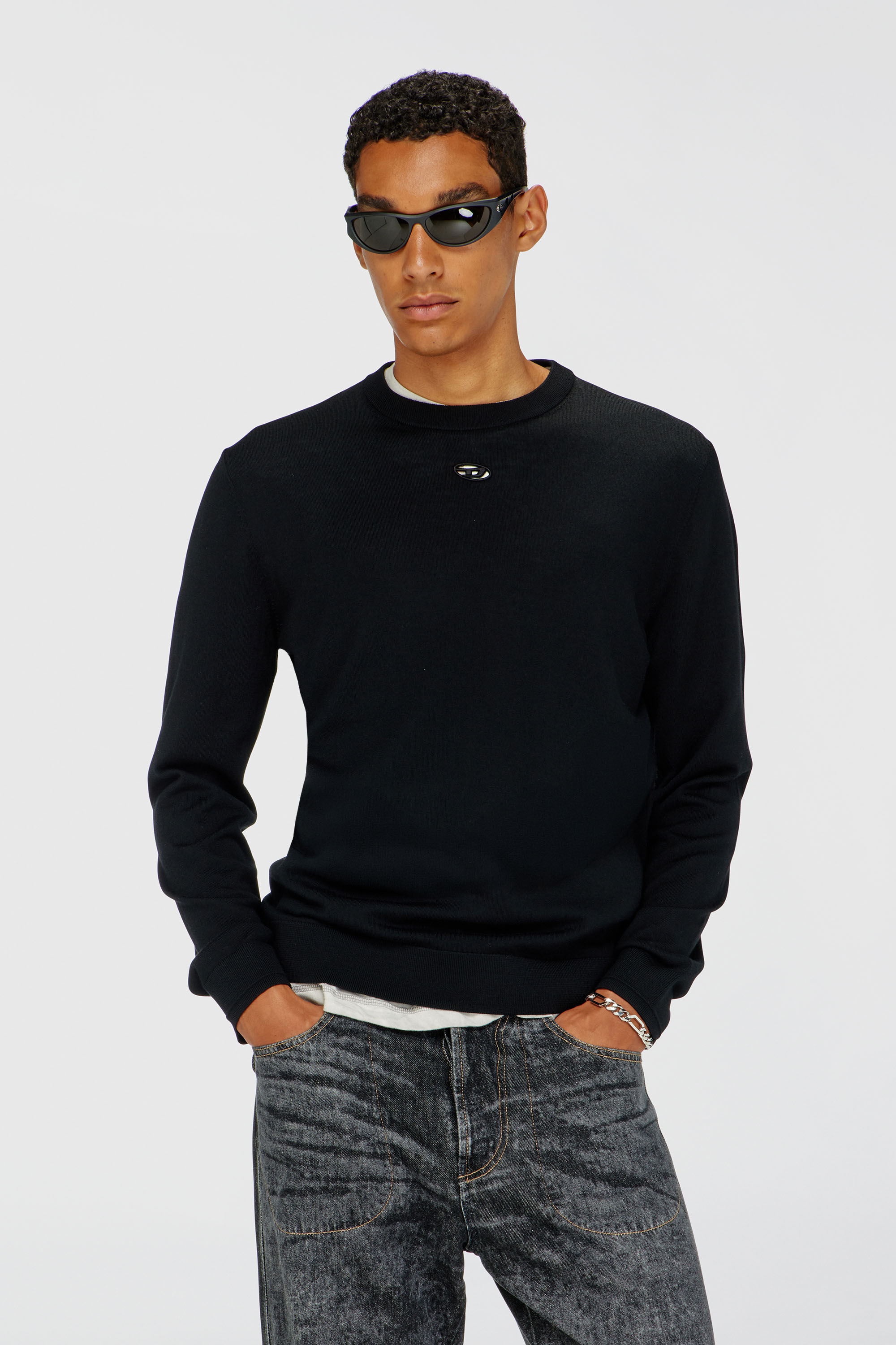 Diesel - K-VALIAM, Man's Wool jumper with cut-out logo in Black - 3