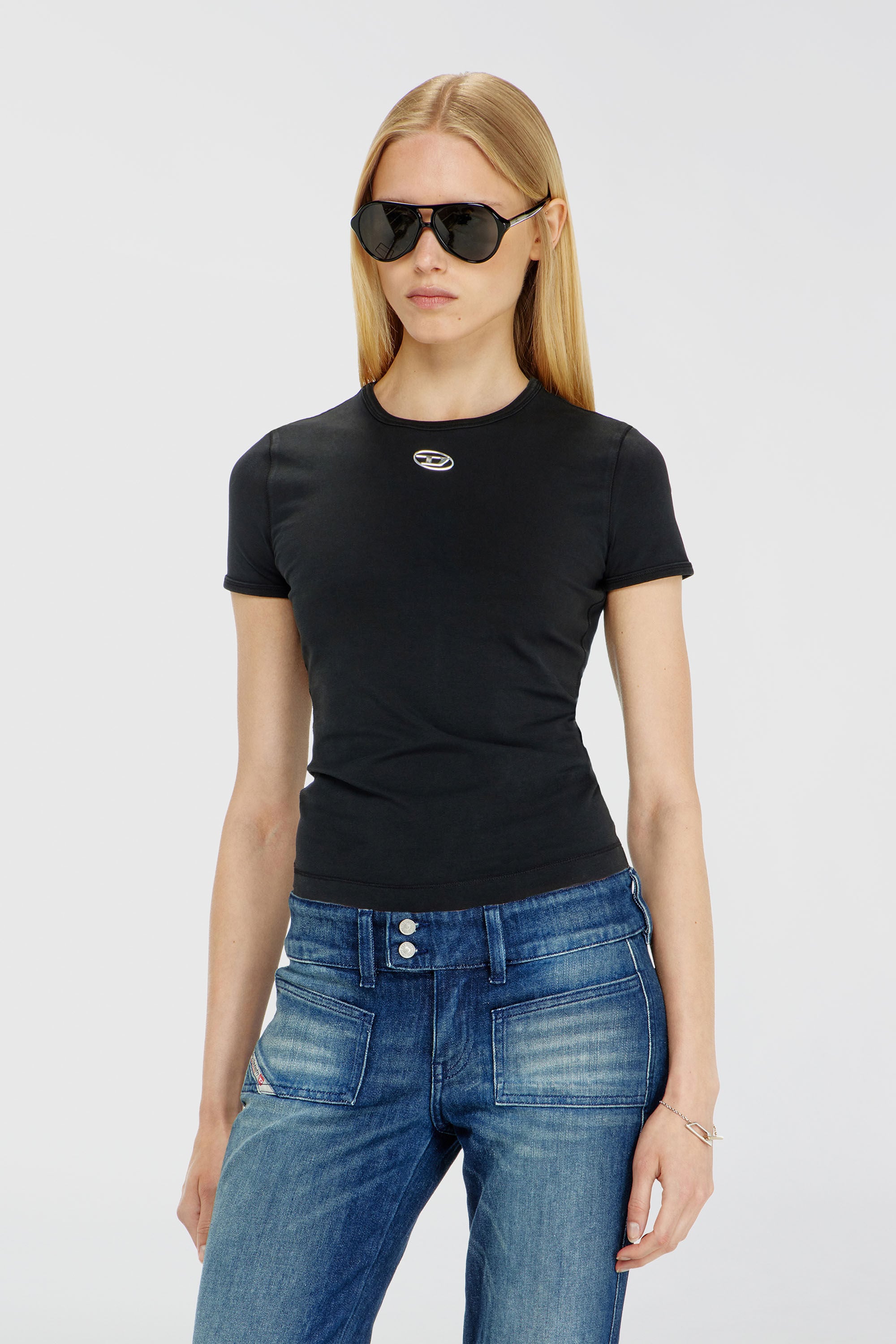 Diesel - T-UNCUTIESLONG-OD, Woman's Slim T-shirt with metallic Oval D in Black - 3