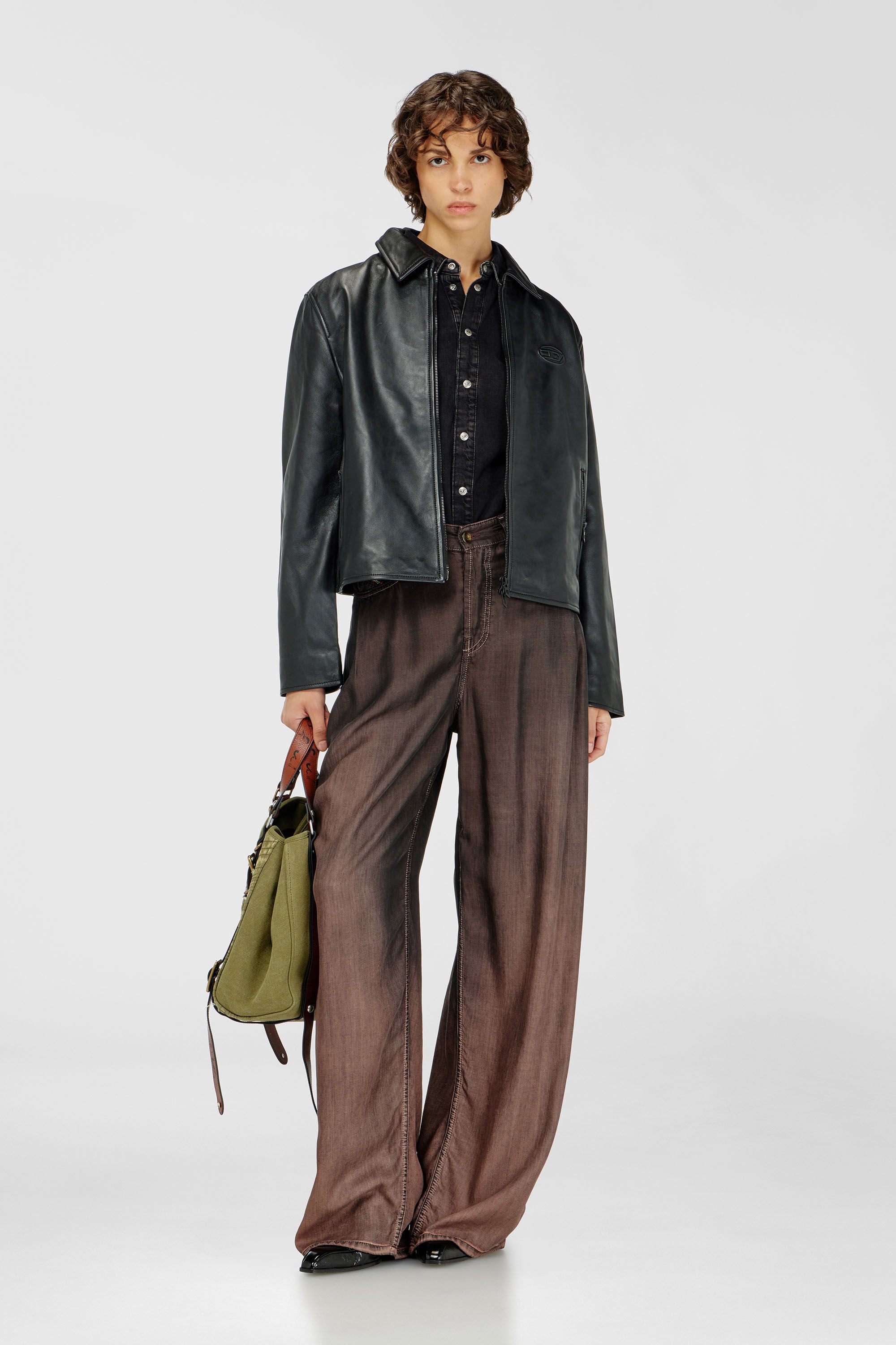Diesel - DE-EAZY, Woman's Denim shirt with contrasting stitching in Black - 1