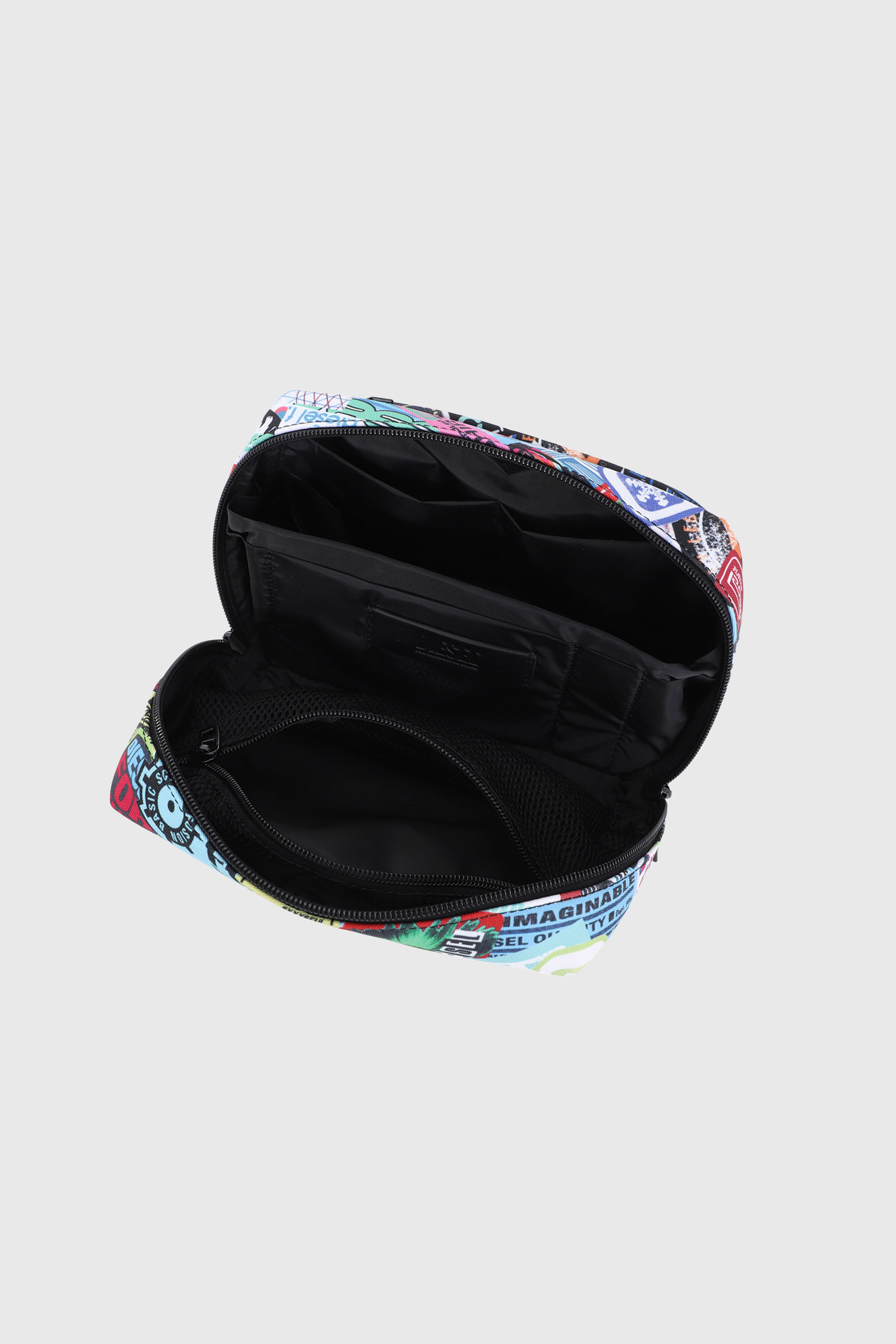Diesel - DIESEL PC PRINTED BEAUTY CASE-STICKERS-, Unisex's Beauty case with stickers in Multicolor - 3