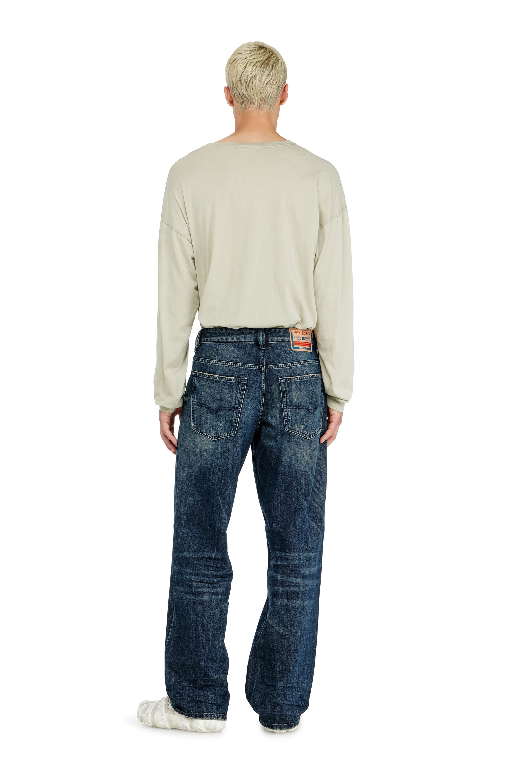 Men's Relaxed Jeans | Low Waist 2001 D-MacroDark Blue | Diesel PL