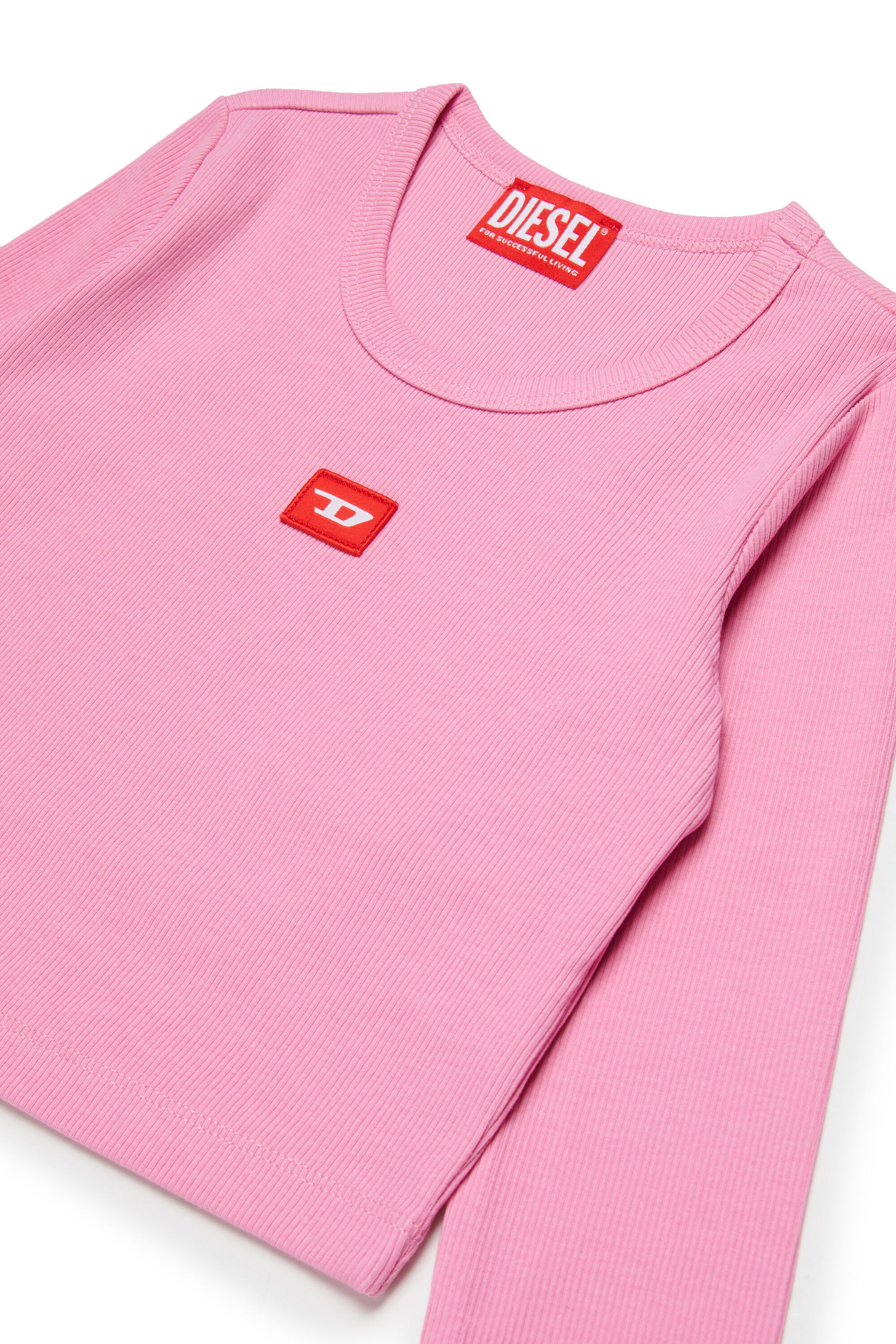 TBALLETD, Pink