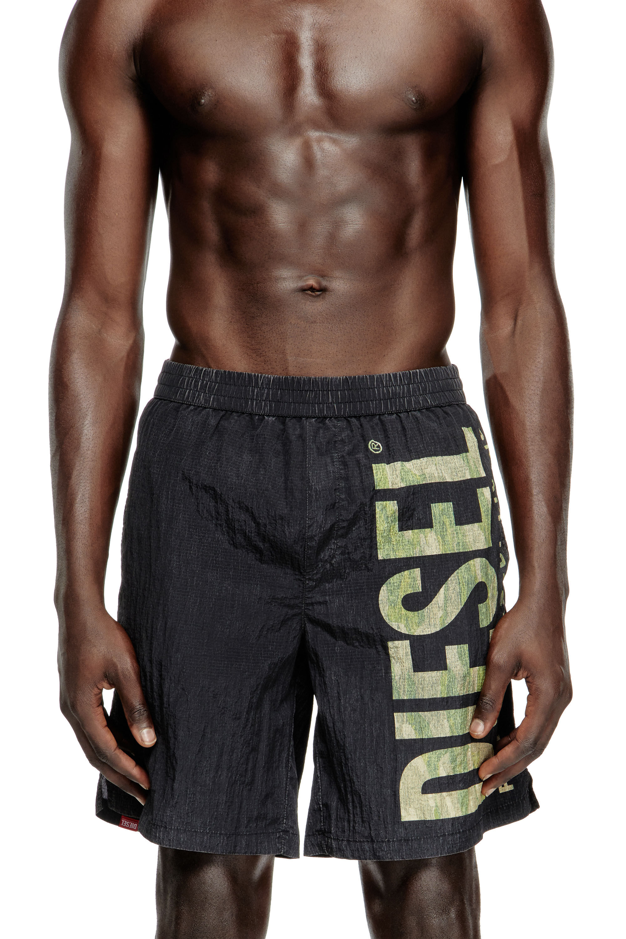Diesel - POWEL-47.5-UTLT, Man's Board shorts in camo ripstop in Black/Green - 1
