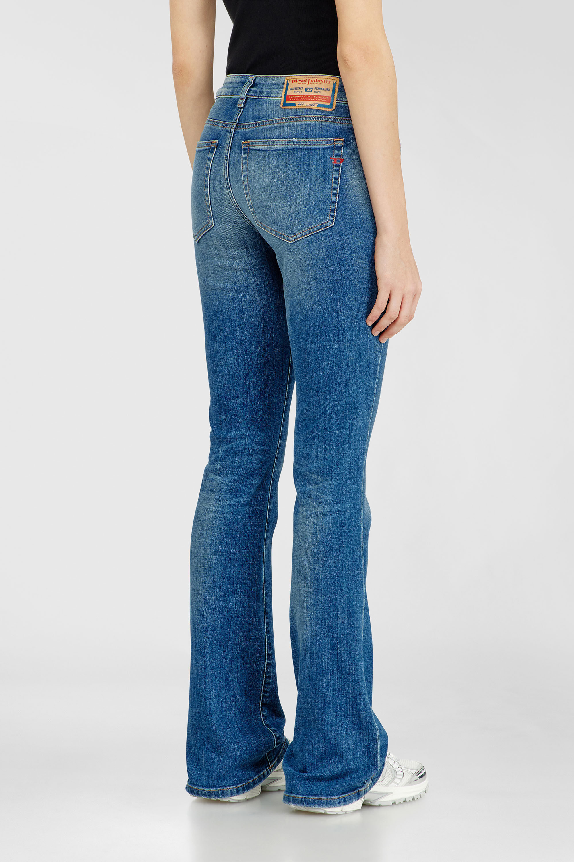 Diesel - Woman's Bootcut Jeans 1969 D-Ebbey 09J33, Medium blue - 5