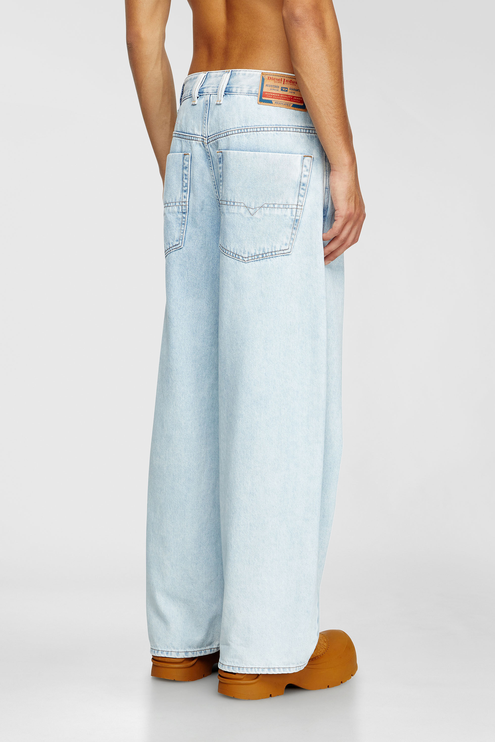 Diesel - Unisex's Relaxed Jeans 1997 D-Enim-M 09M74, Light Blue - 3