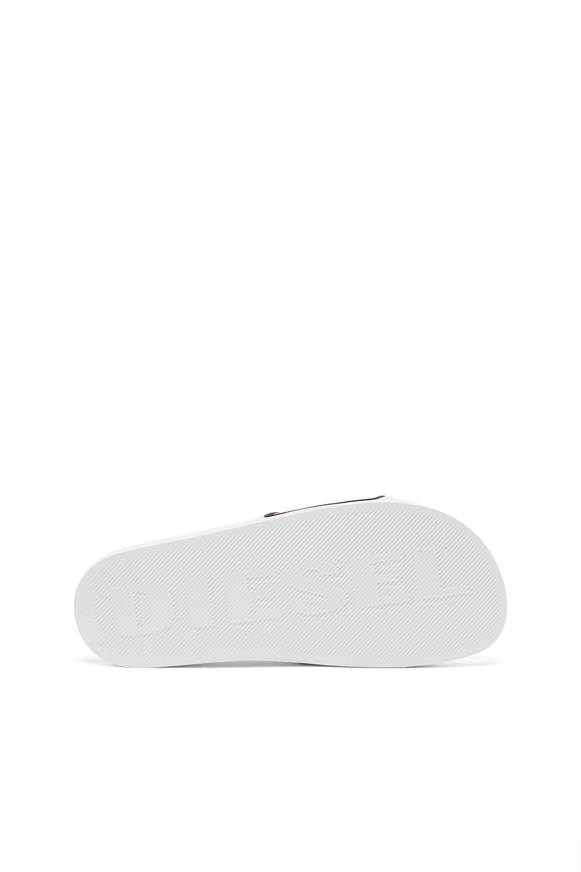 Diesel - SA-MAYEMI CC W, Woman's Sa-Mayemi-Rubber slides with embossed logo in White - 5