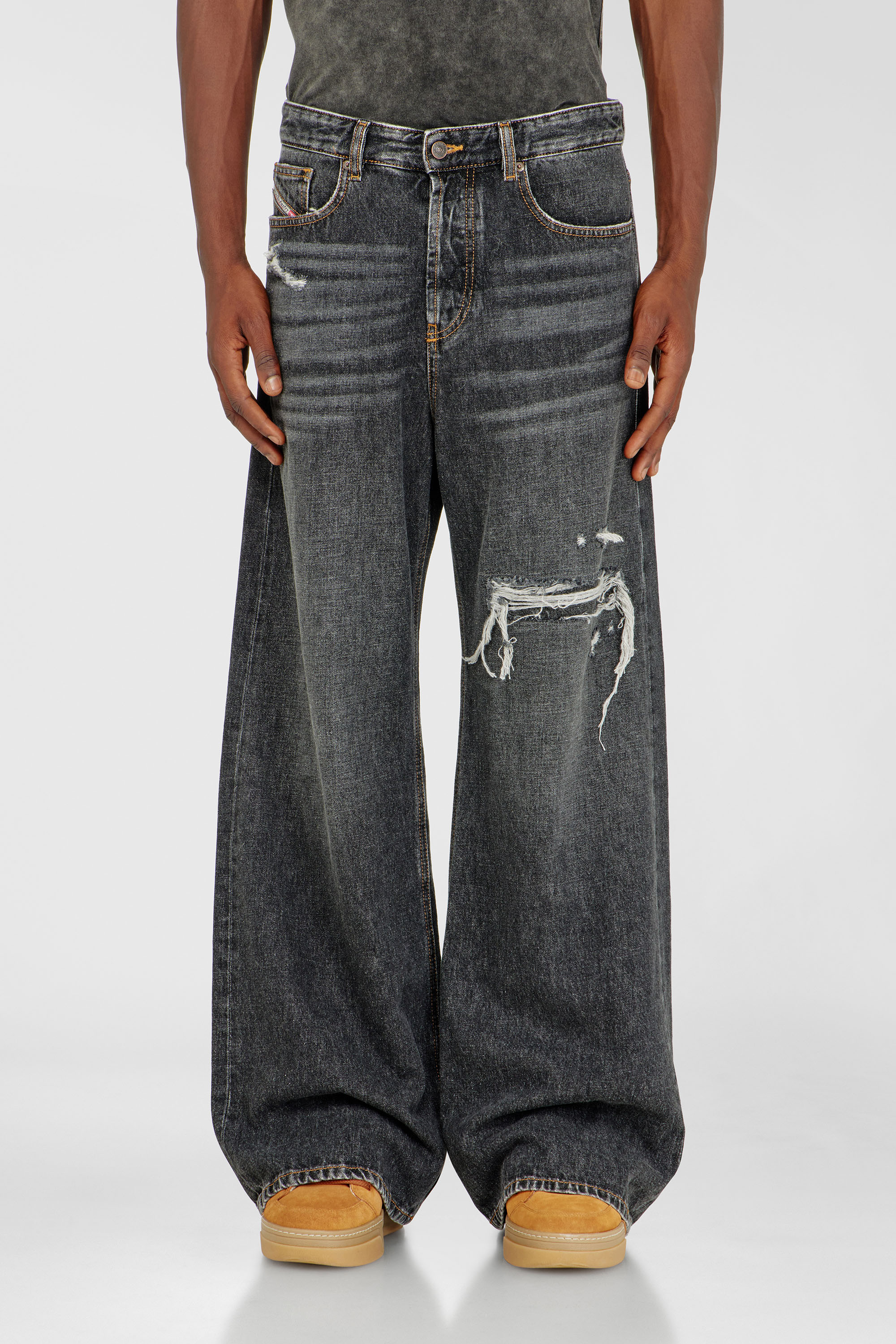 Diesel - Man's Relaxed Jeans D-Rise 007DN, Black/Dark grey - 4