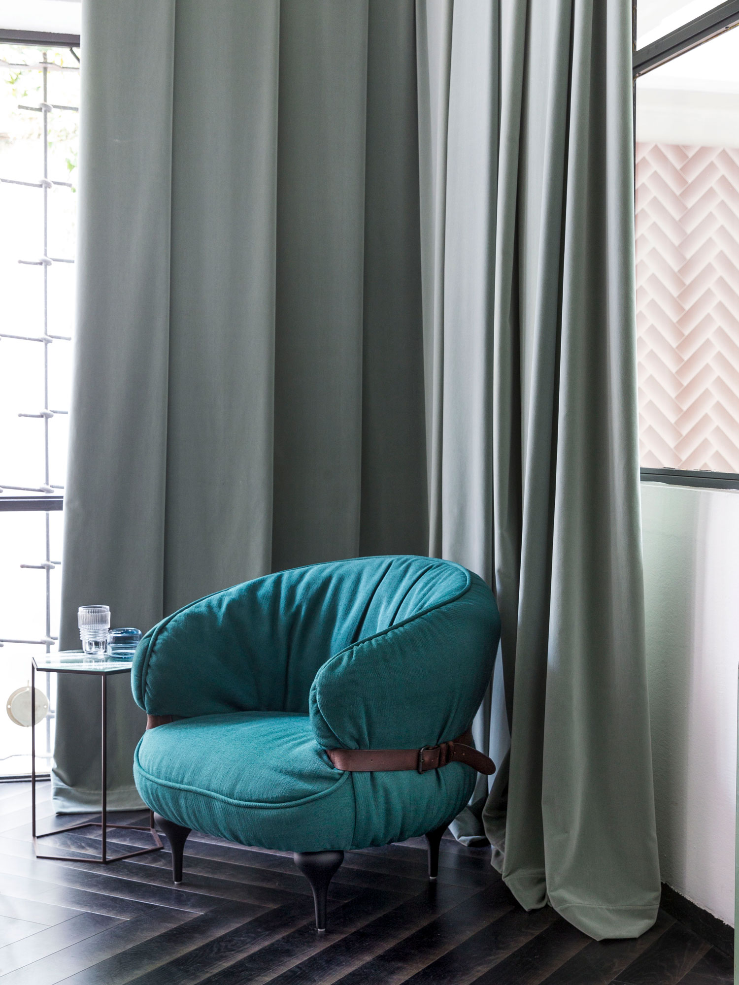 CHUBBY CHIC - ARMCHAIR, - Furniture