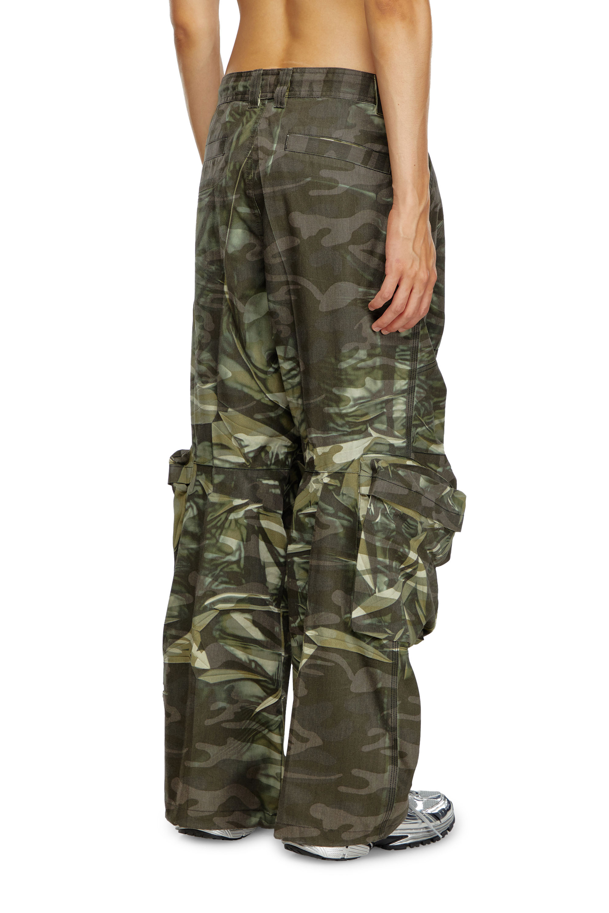 Diesel - P-ARNE, Man's Camo cargo pants with creased print in Green - 4