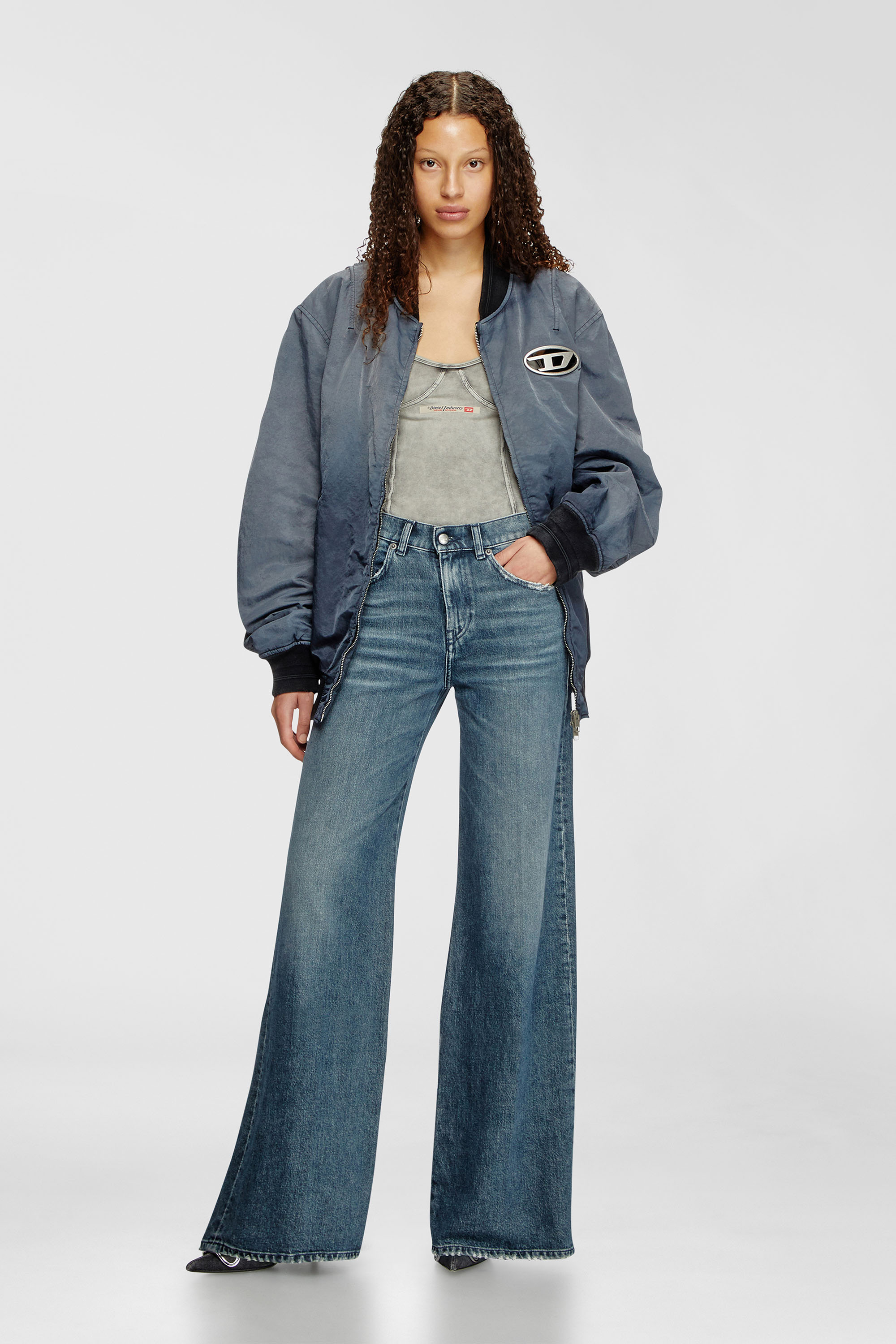 Diesel - Woman's Flare Jeans 1978 D-Akemi 007Y7, Medium blue - 1