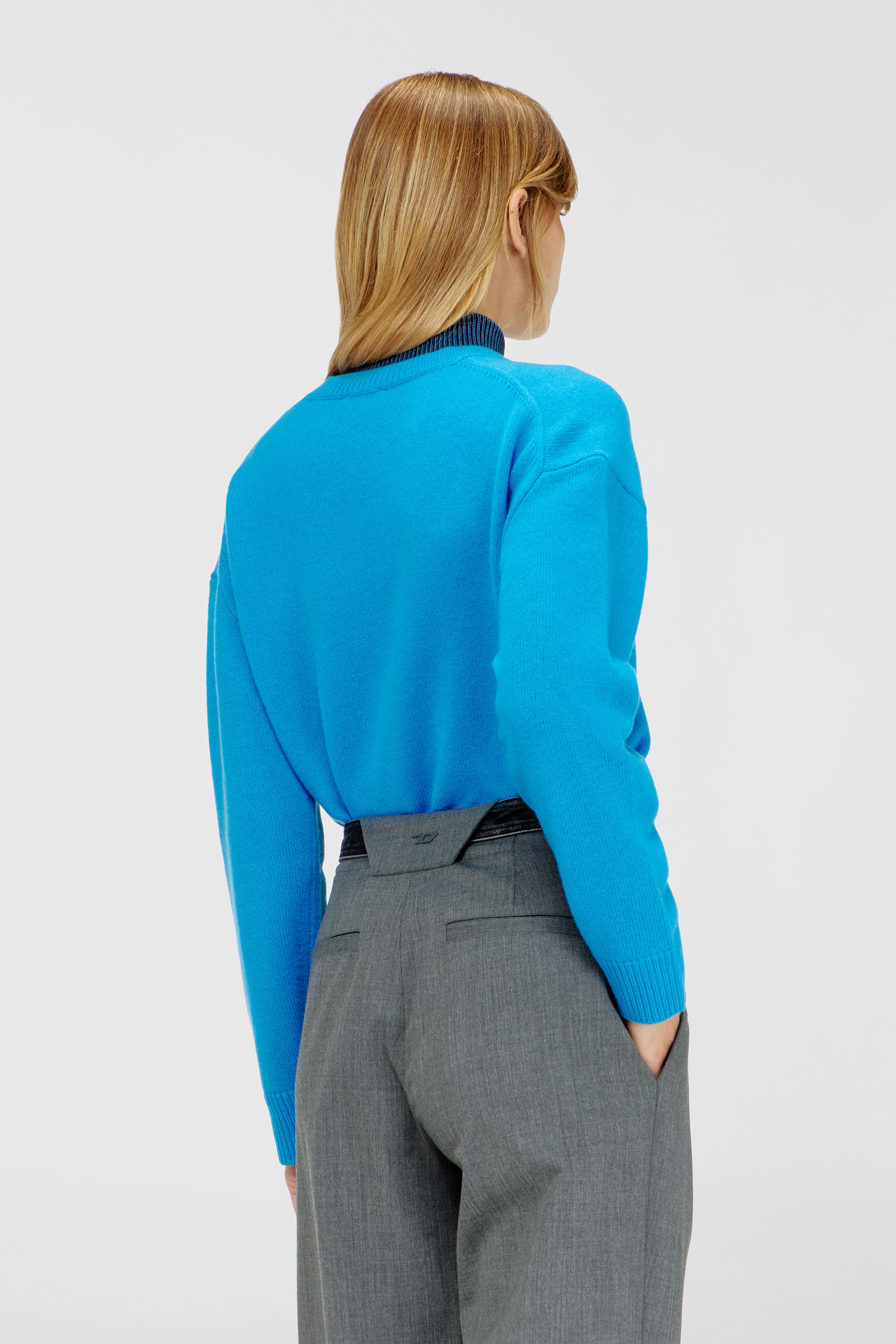Diesel - M-IMOSA, Woman's Wool V-neck jumper with neck logo in Azure - 4