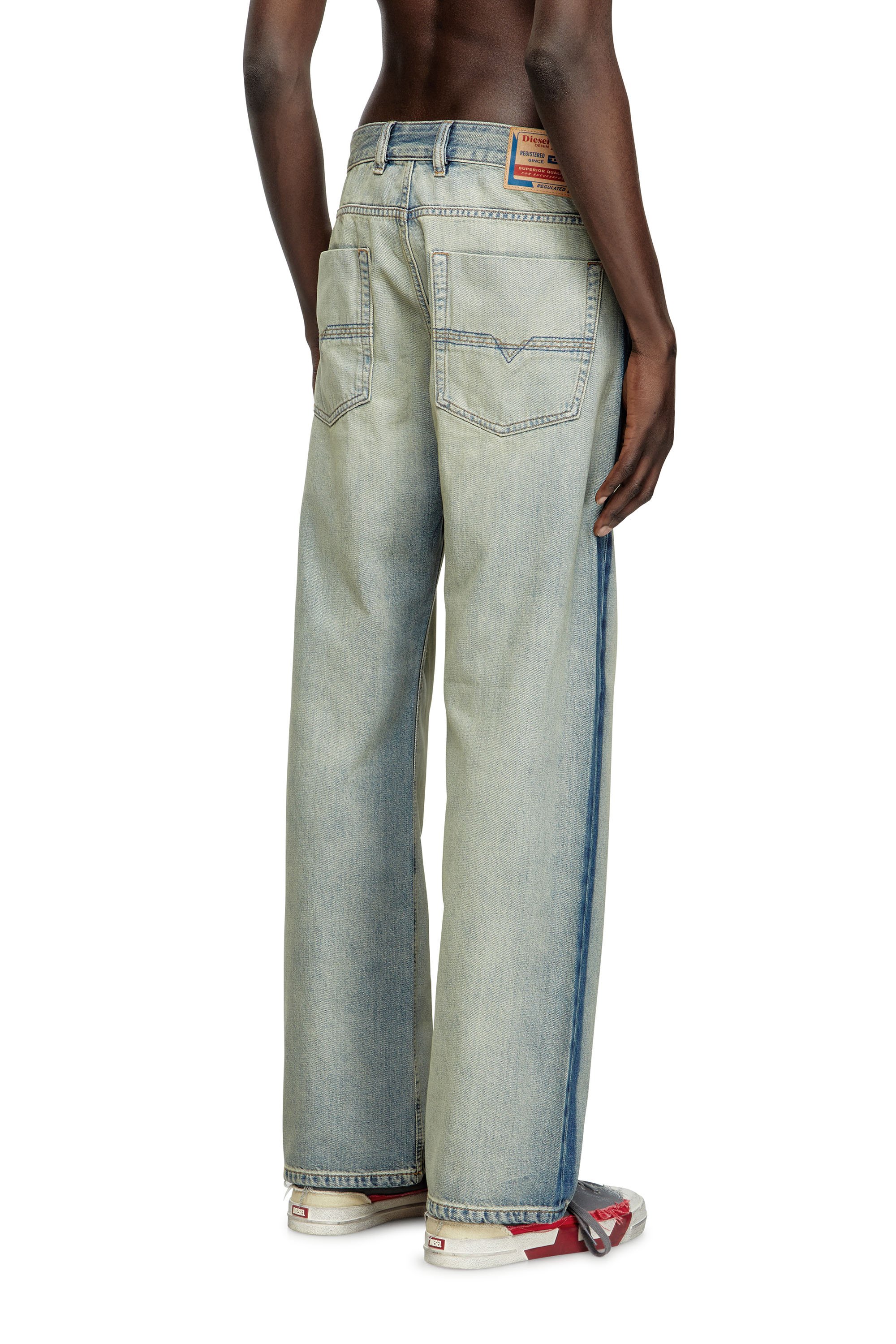 Diesel - Man's Relaxed Jeans 1980 D-Eeper 0ABDF, Light Blue - 4