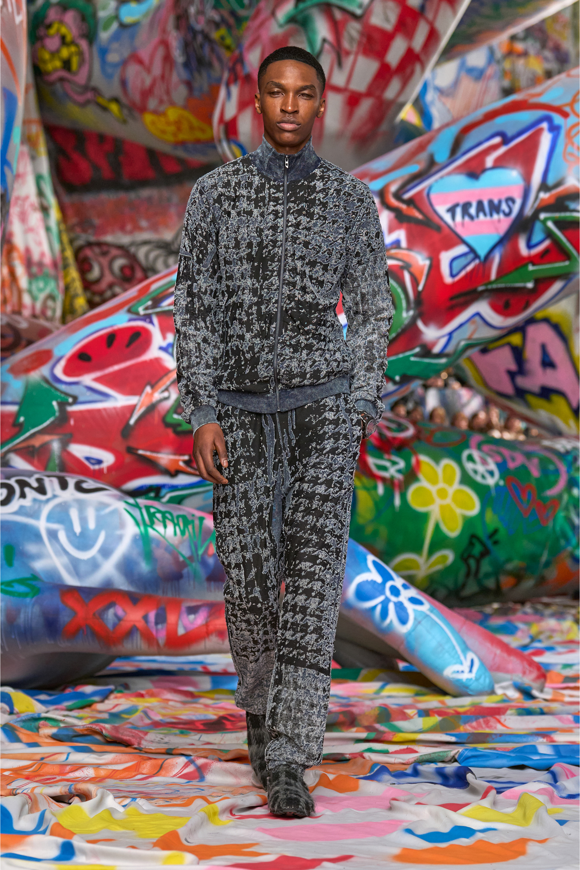 P-LABIS, Black/White Diesel - P-LABIS, Man's Elasticated pants in devoré houndstooth in Black/White - 6