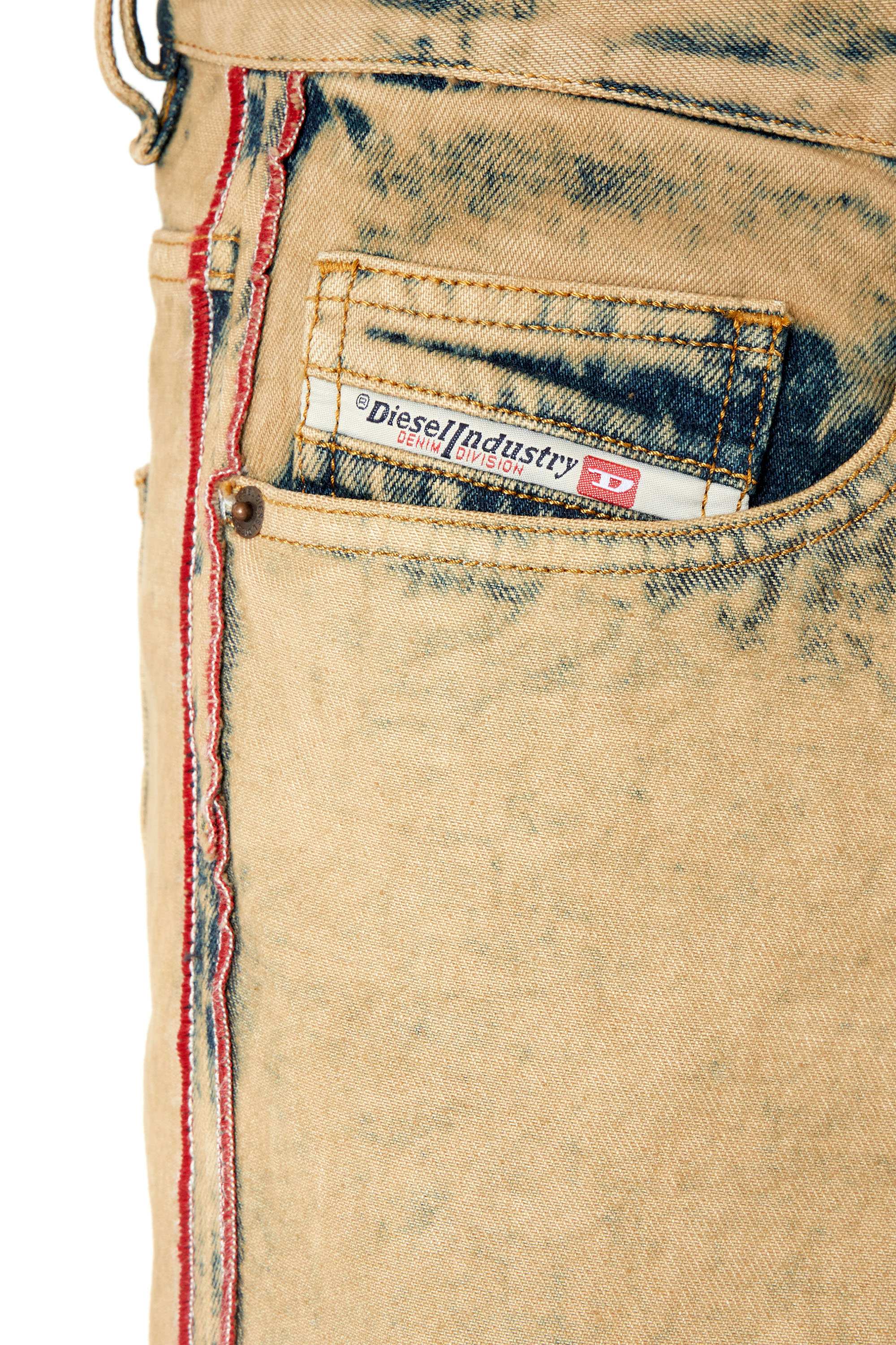 Diesel - 2020 D-Viker 09F22 Straight Jeans, Beige - Image 3
