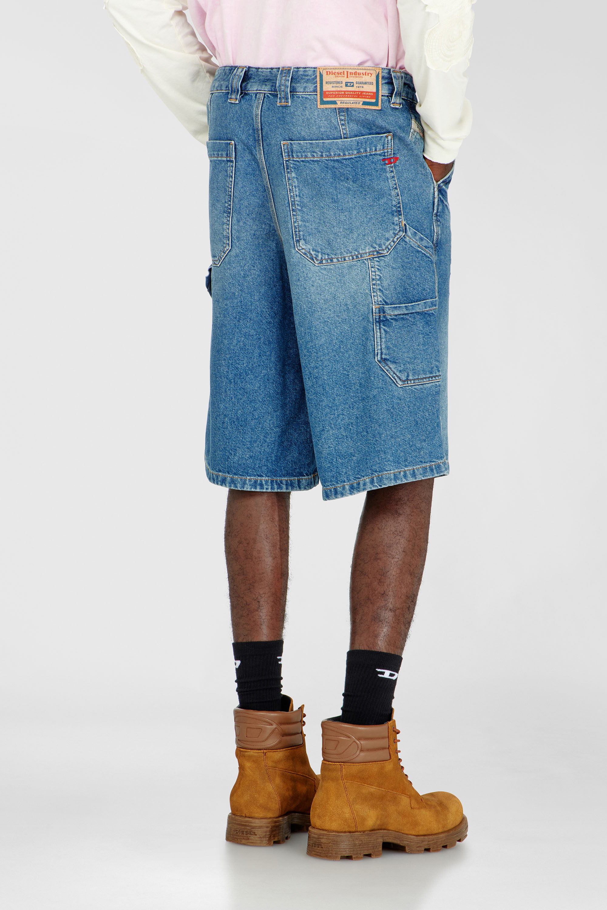 Diesel - D-LIVERY-W-SHORT, Man's Utility-style denim shorts in Medium blue - 4