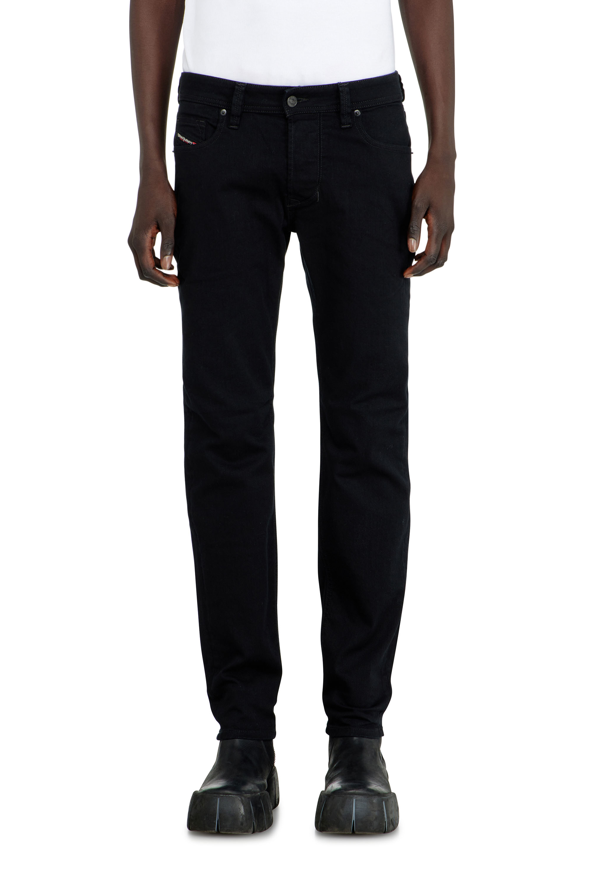 Diesel - Man's Regular Jeans 1986 Larkee-Beex 0688H, Black/Dark grey - 4