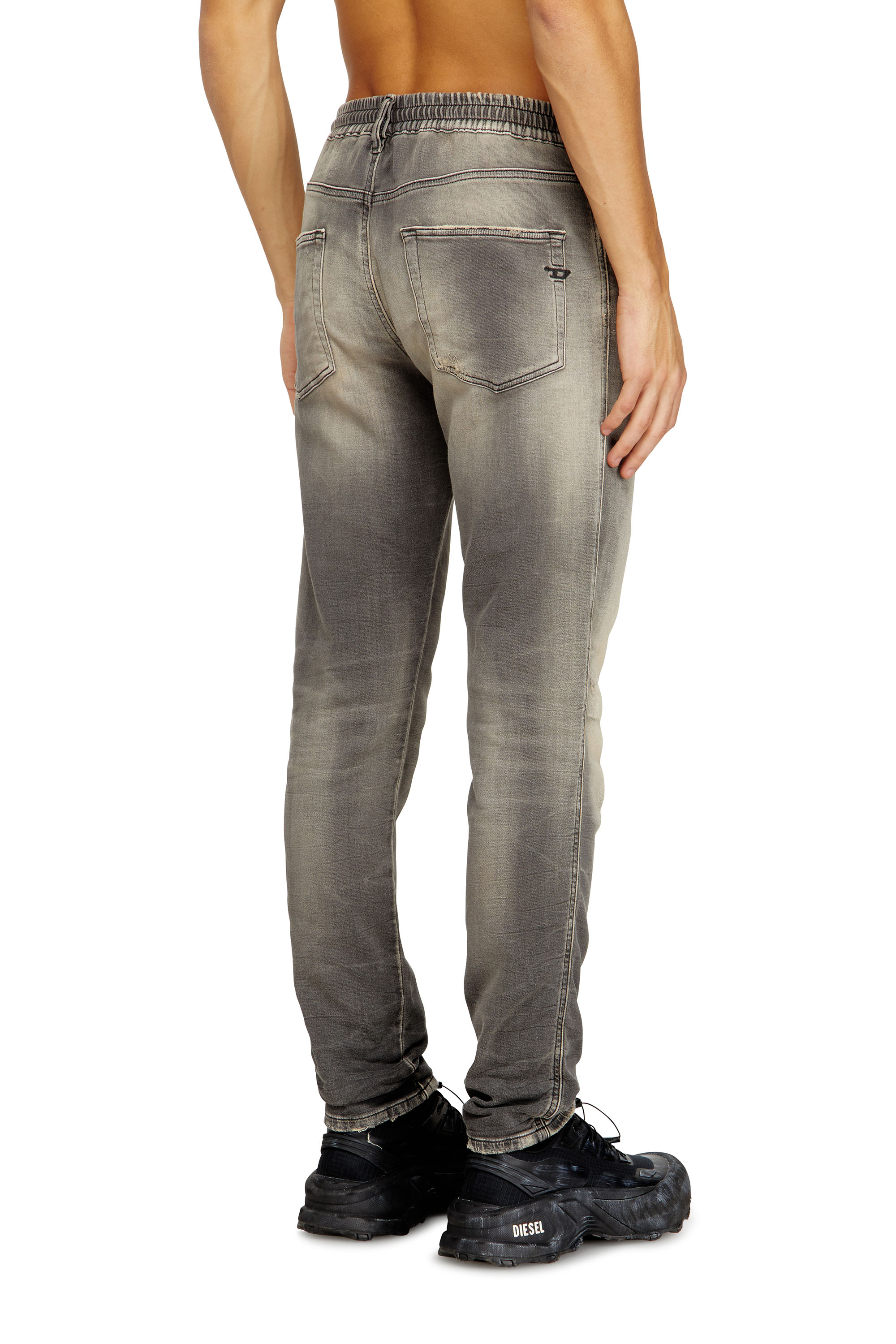 Diesel - Man's Slim 2062 D-Strukt Joggjeans® 068UH, Light Grey - 4