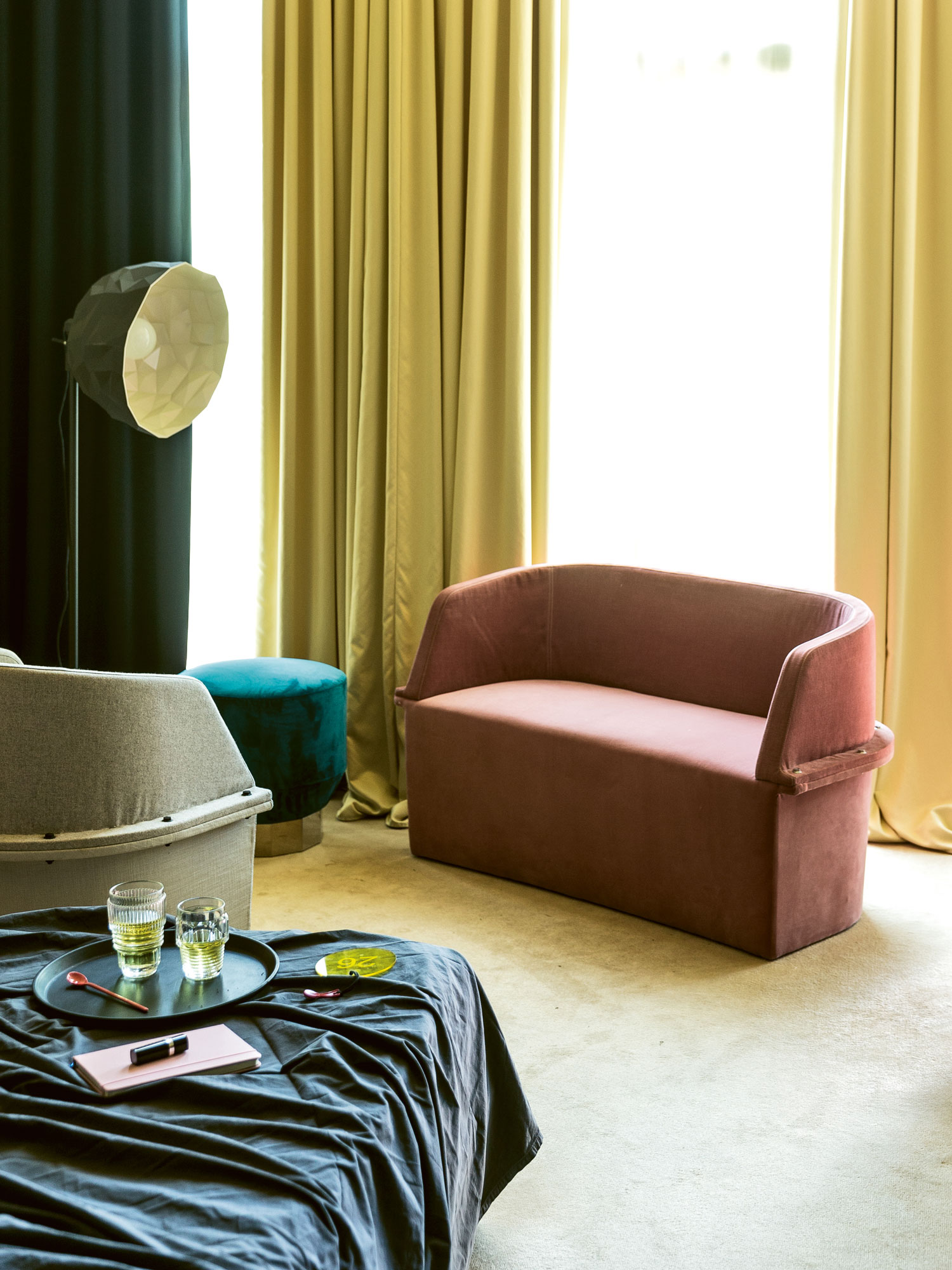 ASSEMBLY - SETTEE, - Furniture